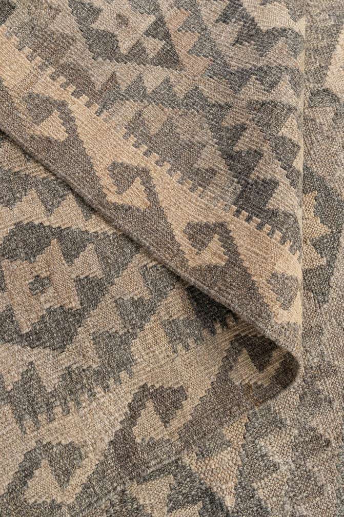 5' 3 x 6' 6 Hand Woven Kilim Maymana Wool Rug