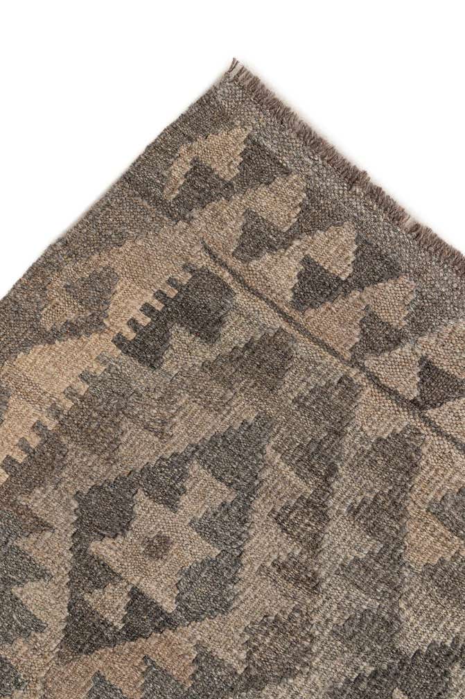 5' 3 x 6' 6 Hand Woven Kilim Maymana Wool Rug