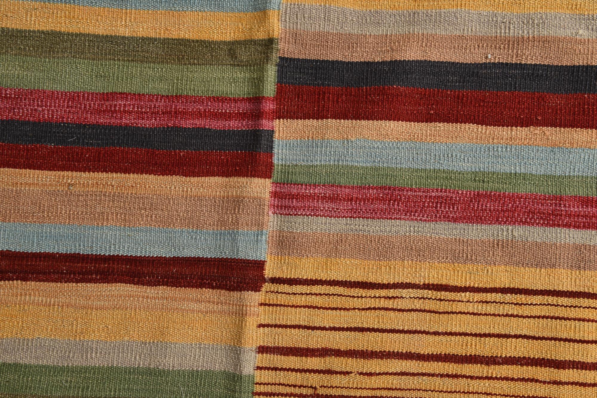 7' 1 x 9' 6 Hand Woven Kilim Modern Wool Rug