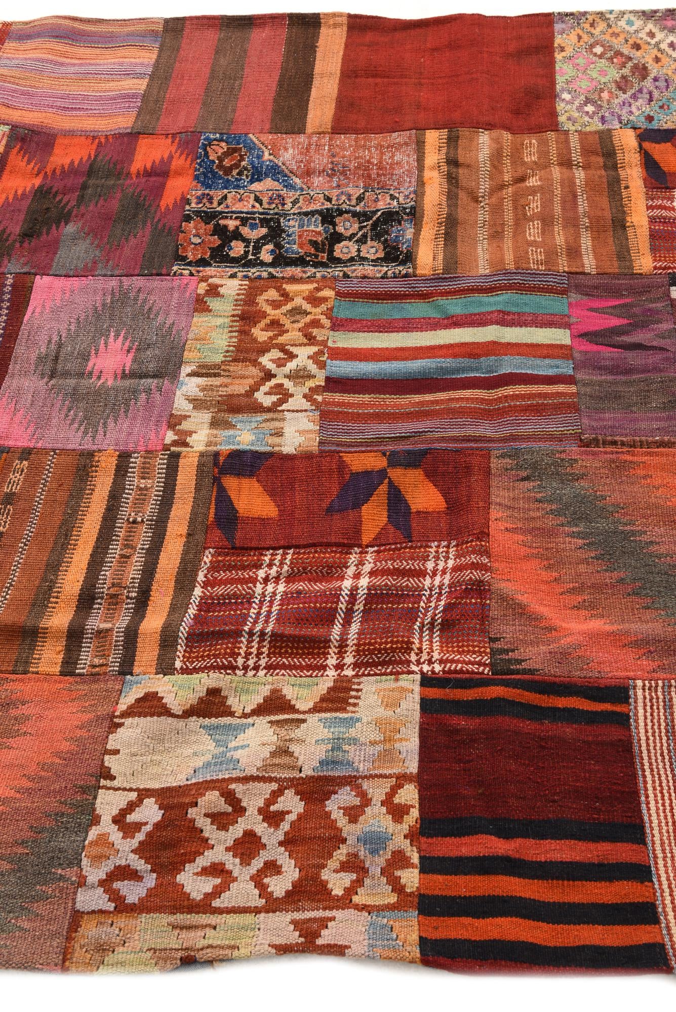 5' 1 x 6' 5 Hand Woven Kilim Patchwork Wool Rug