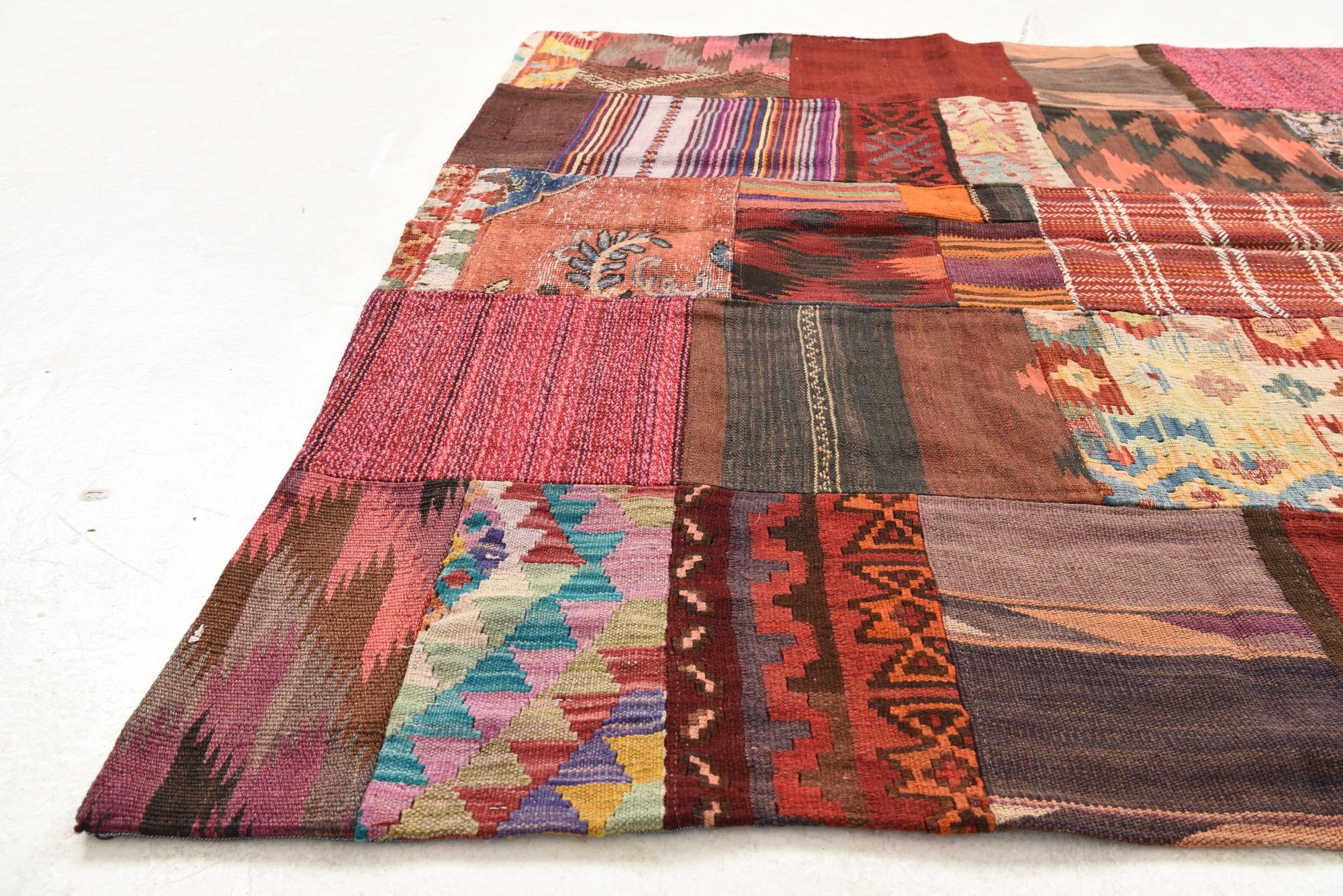 5' x 6' 7 Hand Woven Kilim Patchwork Wool Rug