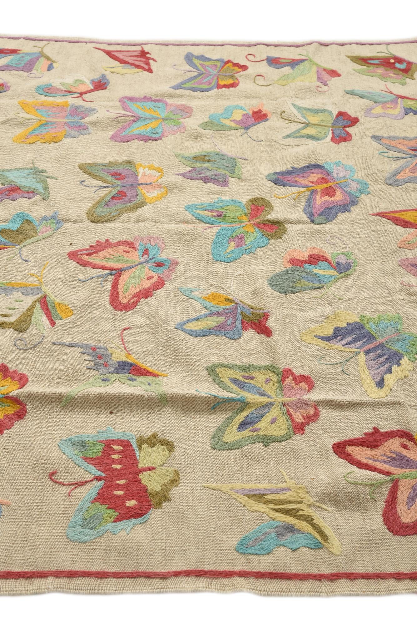 5' 4 x 7' 7 Hand Woven Kilim Suzani Wool Rug