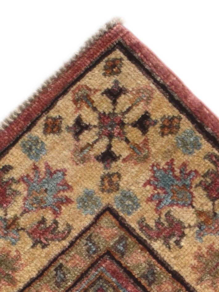Detail image of 2' 6 x 3' 11 Hand Knotted Mamluk Ziegler Rug