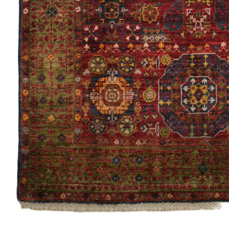 Detail image of 3' 7 x 5' 5 Hand Knotted Mamluk Ziegler Rug