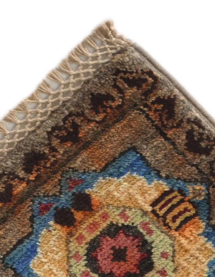 Detail image of 2' x 3' Hand Knotted Mamluk Ziegler Rug