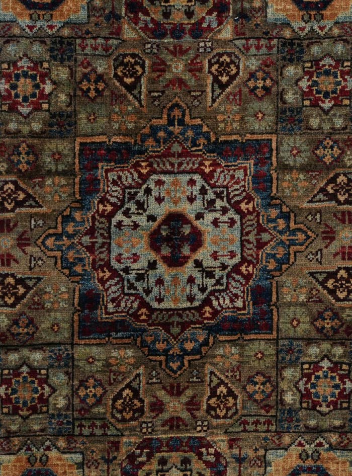 Detail image of 2' x 2' 11 Hand Knotted Mamluk Ziegler Rug