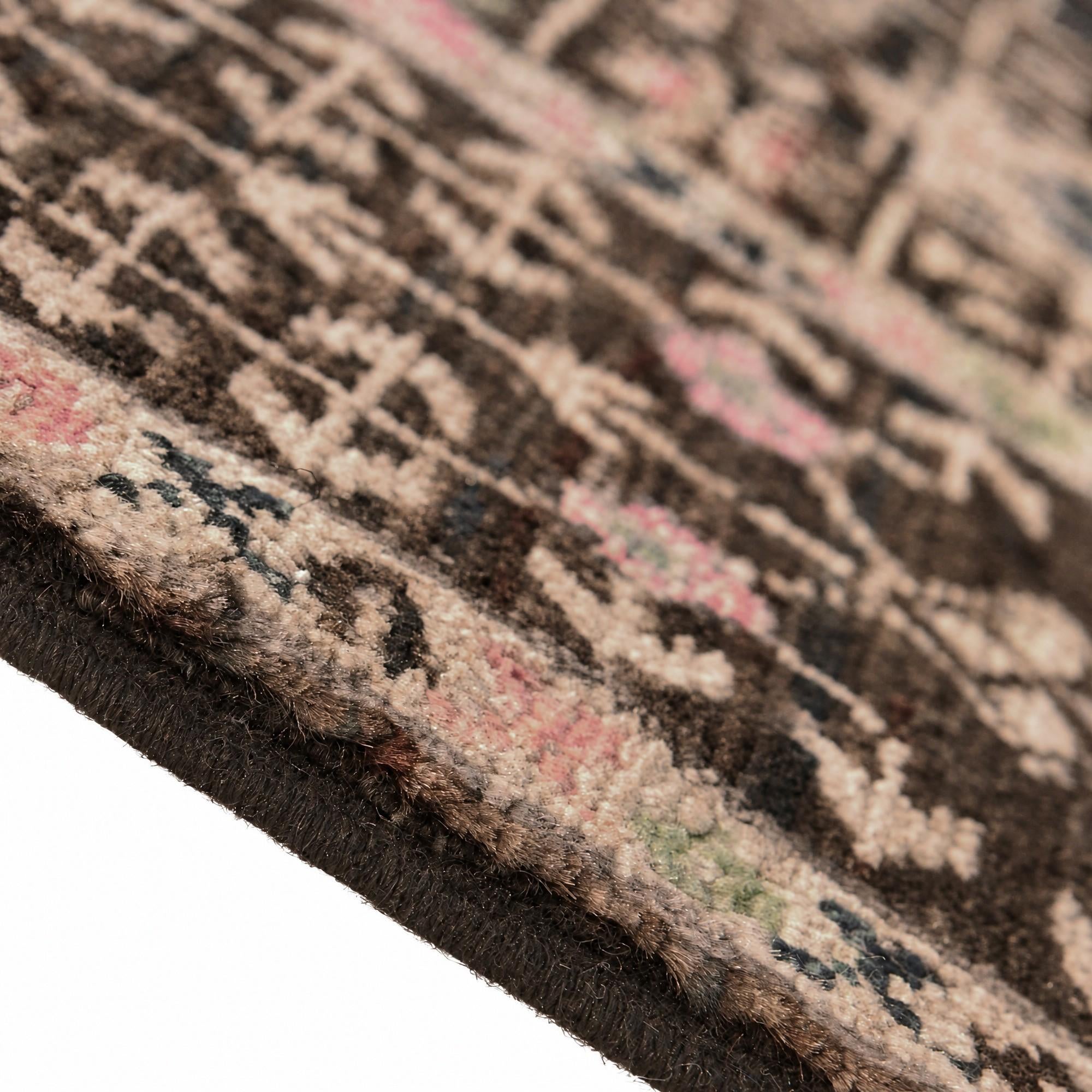 105cm x 150cm Hand Knotted Mamluk Ziegler Rug