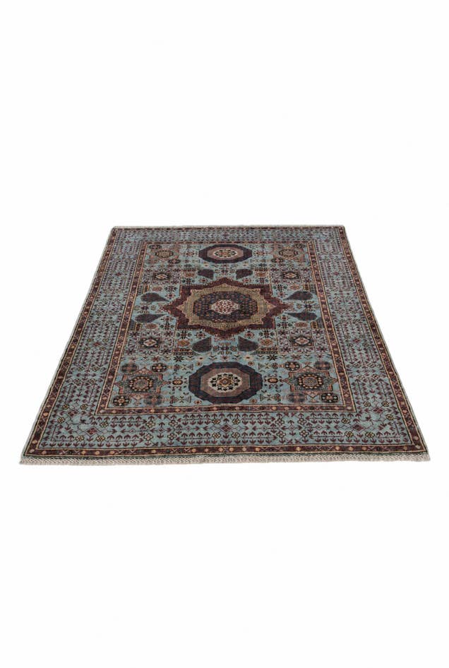 Detail image of 4' x 5' 9 Hand Knotted Mamluk Ziegler Rug