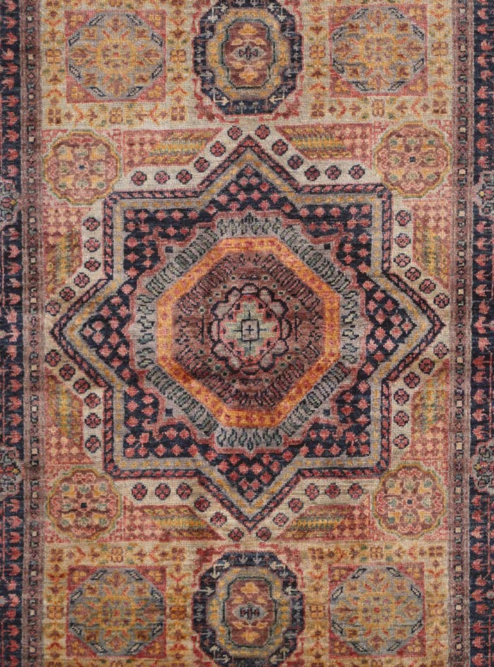 Detail image of 3' 6 x 4' 9 Hand Knotted Mamluk Ziegler Rug