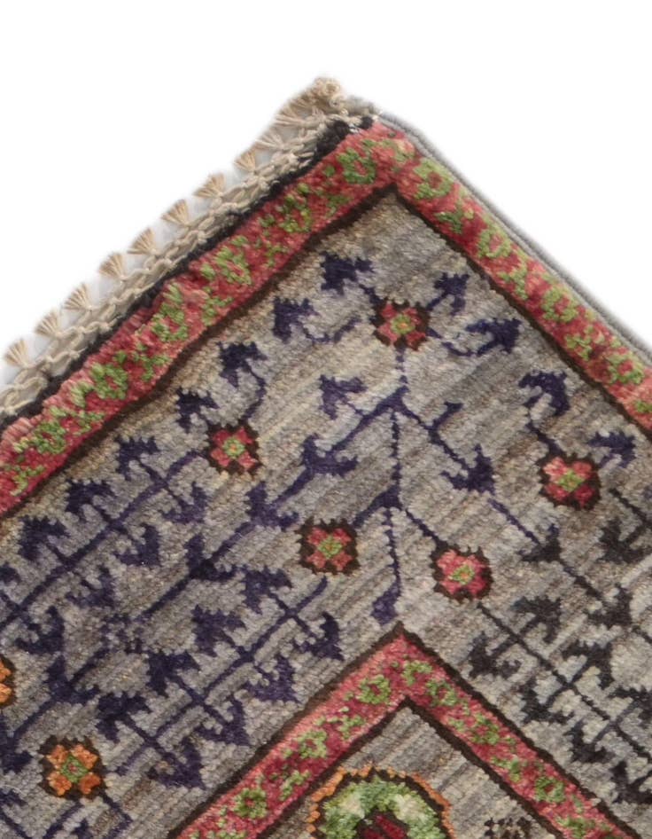 Detail image of 3' 3 x 4' 9 Hand Knotted Mamluk Ziegler Rug