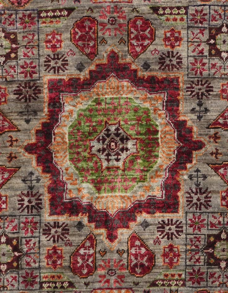 Detail image of 3' 3 x 4' 9 Hand Knotted Mamluk Ziegler Rug