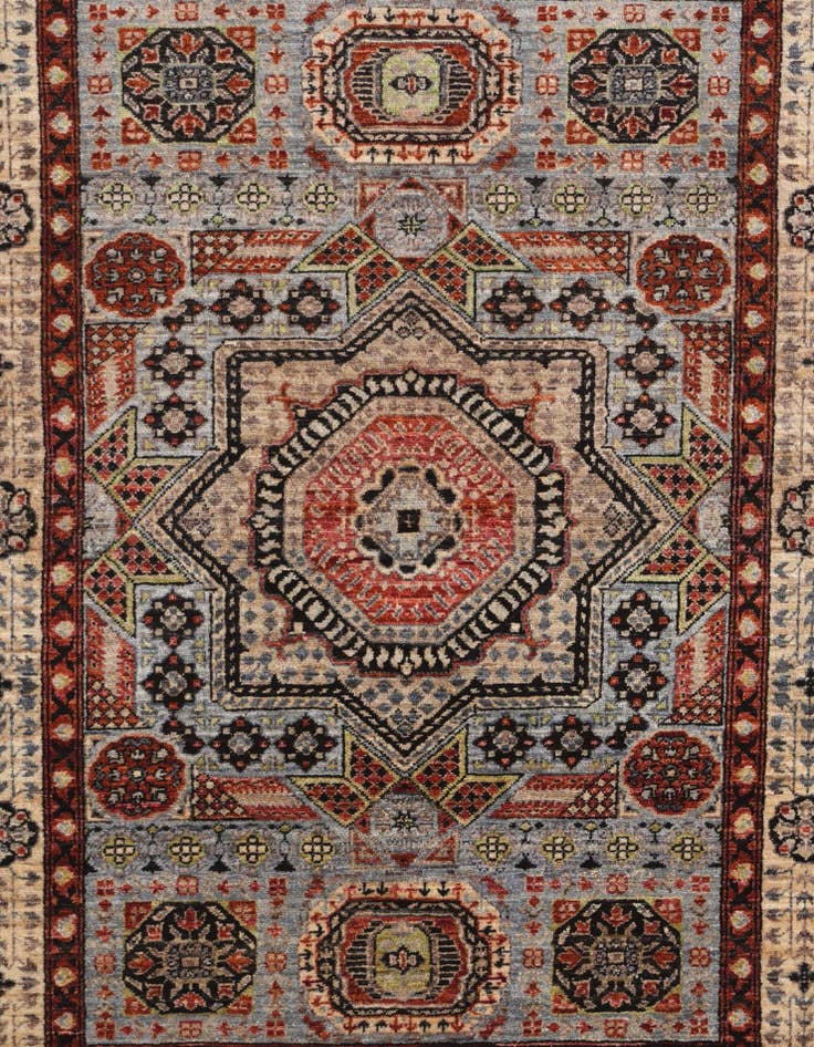 Detail image of 4' 1 x 5' 8 Hand Knotted Mamluk Ziegler Rug