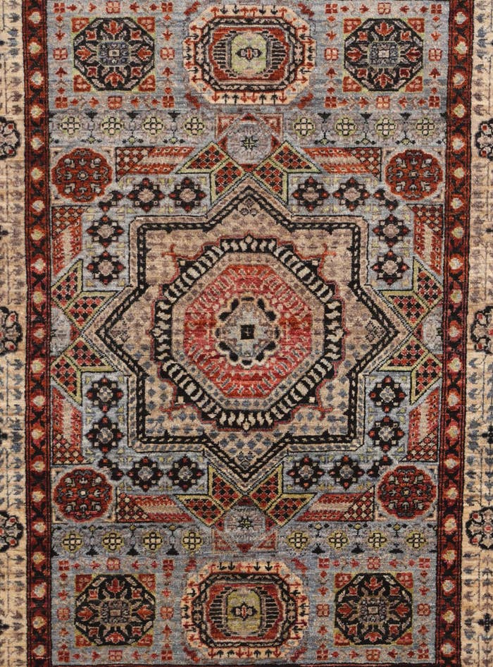 Detail image of 4' 1 x 5' 8 Hand Knotted Mamluk Ziegler Rug