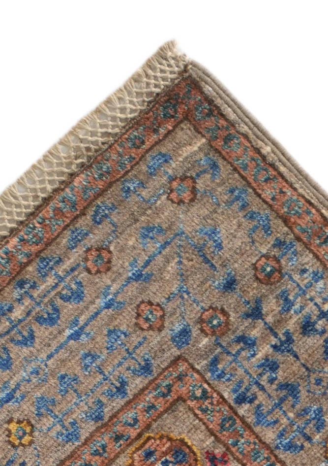 Detail image of 3' 5 x 5' Hand Knotted Mamluk Ziegler Rug