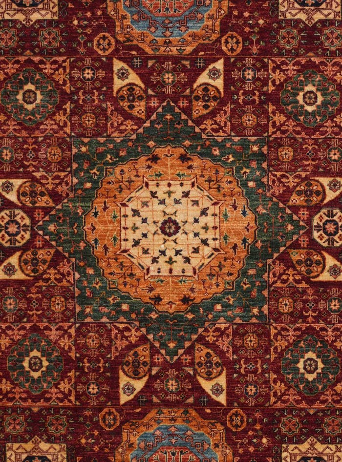 Detail image of 6' 8 x 9' 5 Hand Knotted Mamluk Ziegler Rug