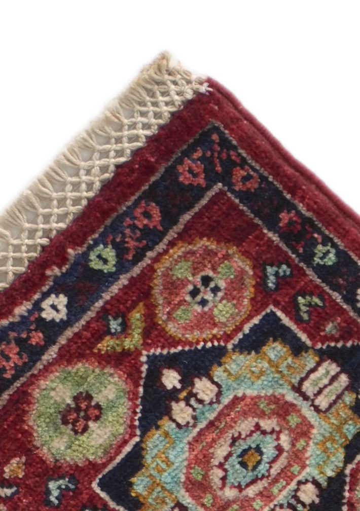 2' 6 x 4' Hand Knotted Mamluk Ziegler Rug