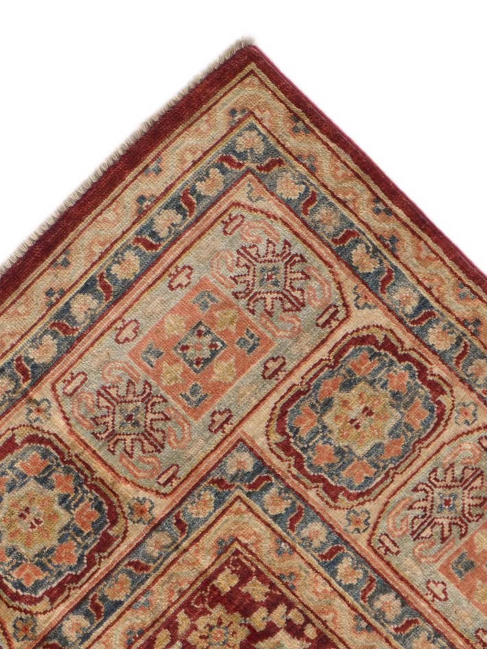 Detail image of 7' 1 x 9' 9 Hand Knotted Mamluk Ziegler Rug