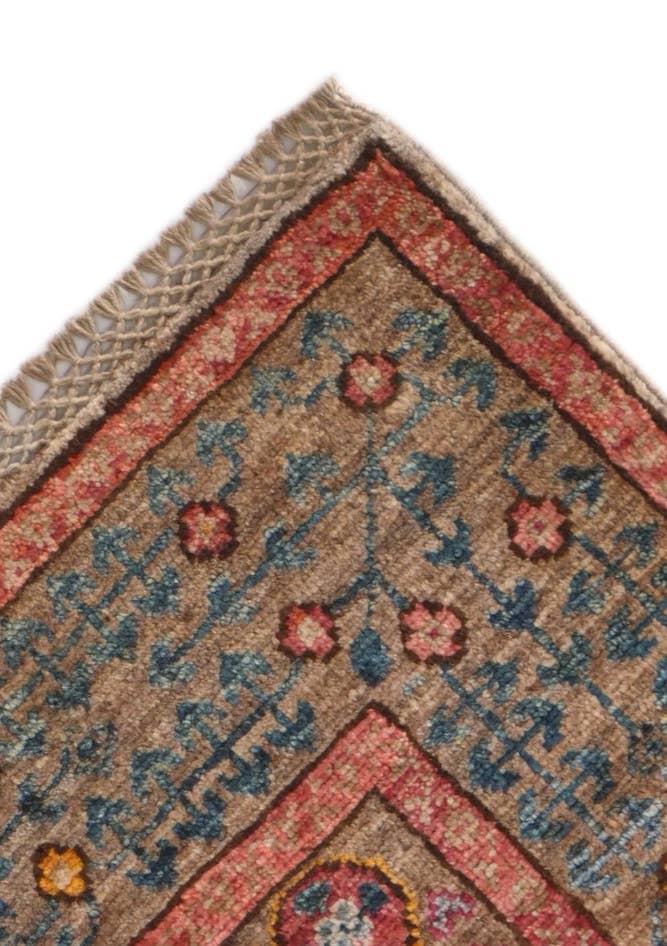 Detail image of 3' 5 x 5' 1 Hand Knotted Mamluk Ziegler Rug