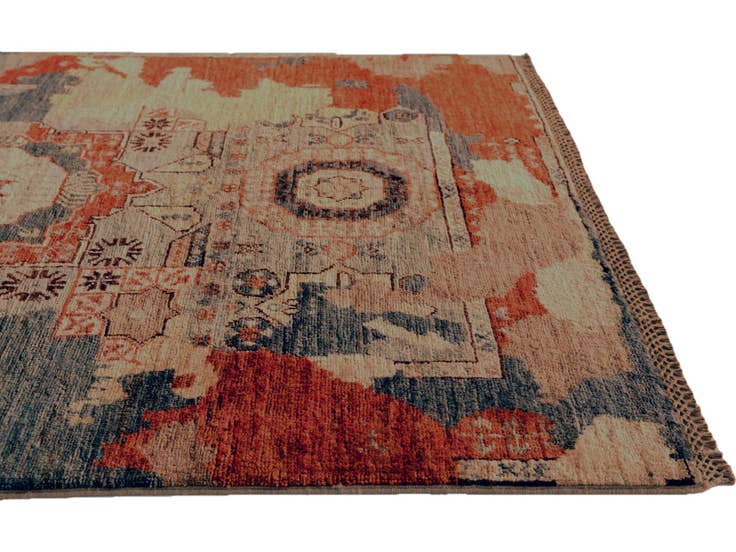 Detail image of 3' 3 x 4' 10 Hand Knotted Mamluk Ziegler Rug