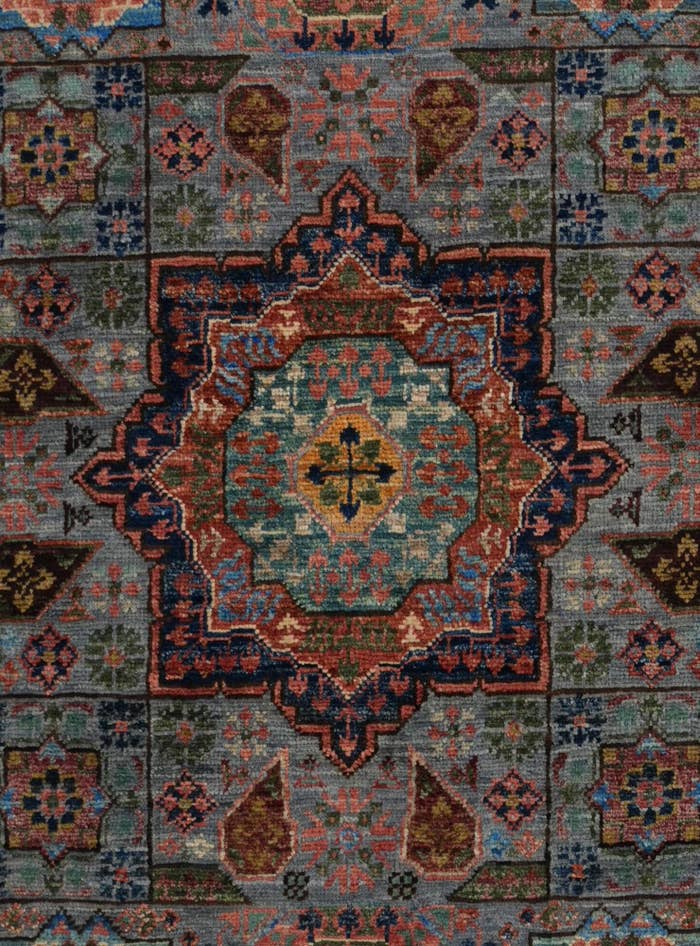 Detail image of 2' 1 x 3' 1 Hand Knotted Mamluk Ziegler Rug