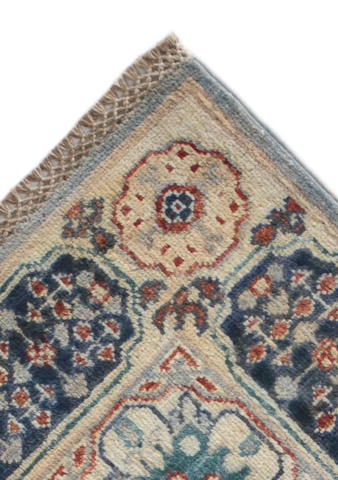 Detail image of 3' 5 x 5' 2 Hand Knotted Mamluk Ziegler Rug