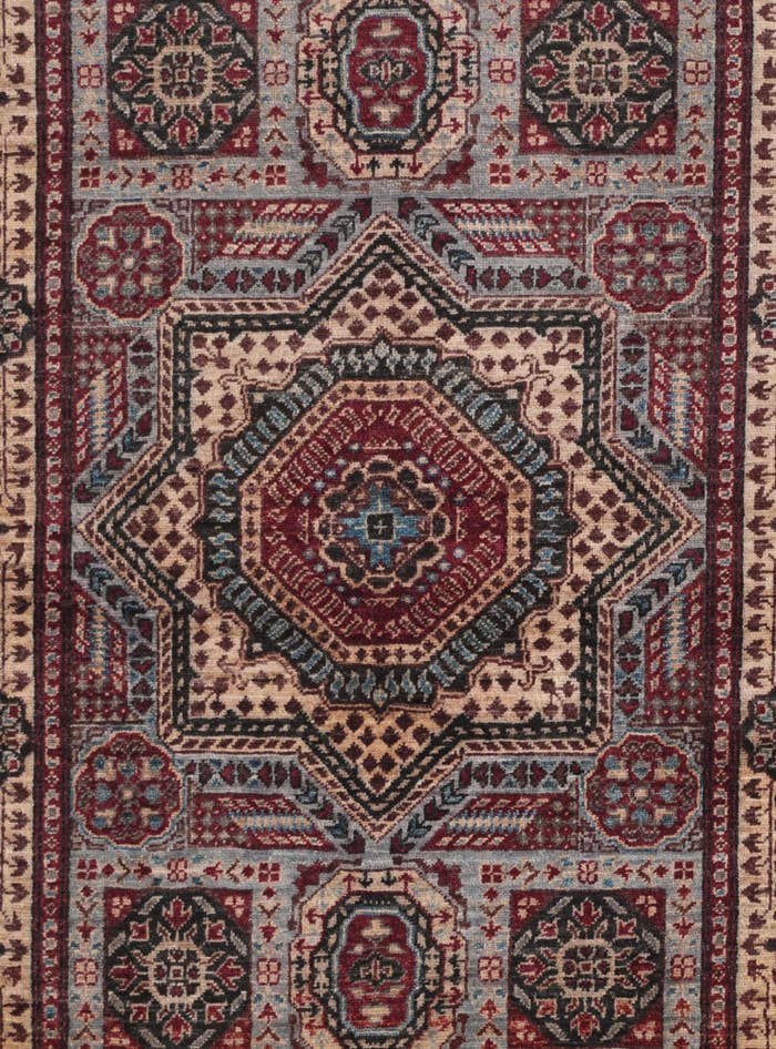 Detail image of 3' 4 x 4' 10 Hand Knotted Mamluk Ziegler Rug