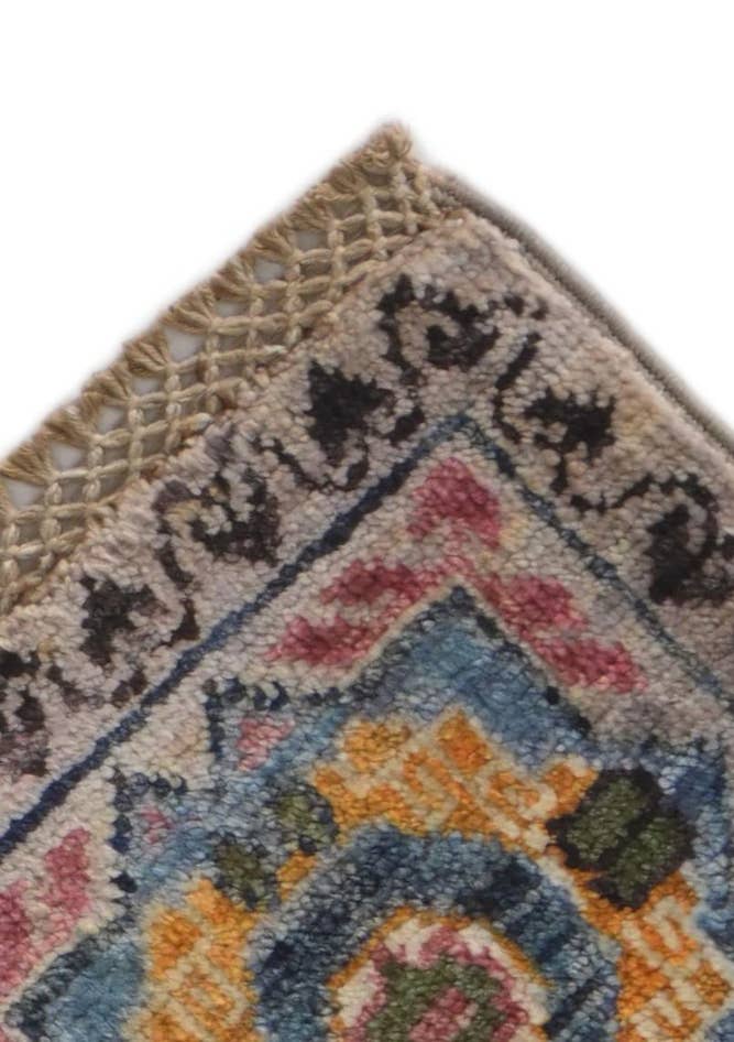 Detail image of 2' 1 x 3' 2 Hand Knotted Mamluk Ziegler Rug