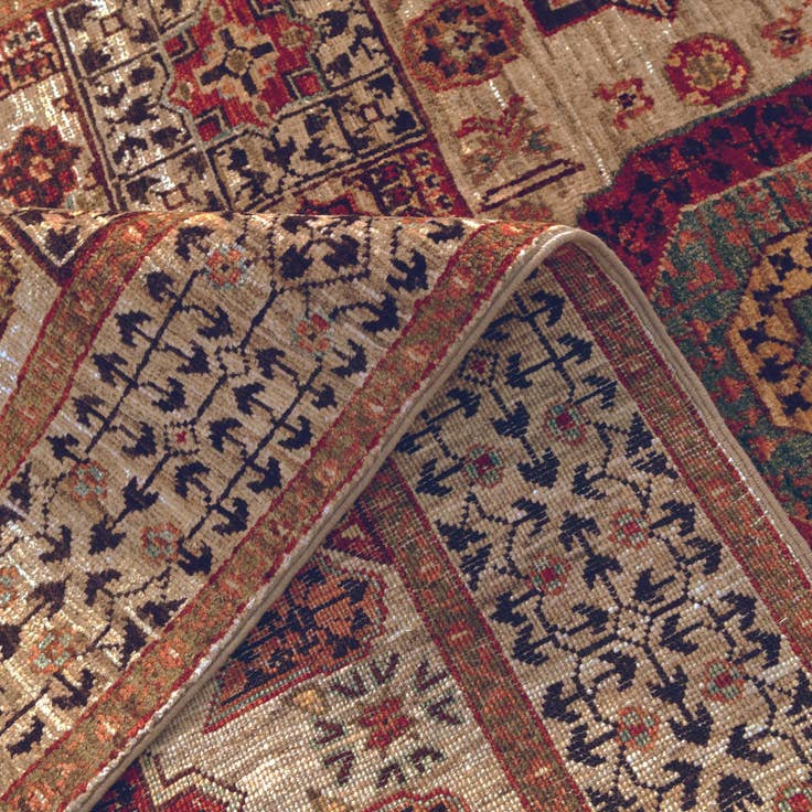 Detail image of 4' 2 x 6' 2 Hand Knotted Mamluk Ziegler Rug