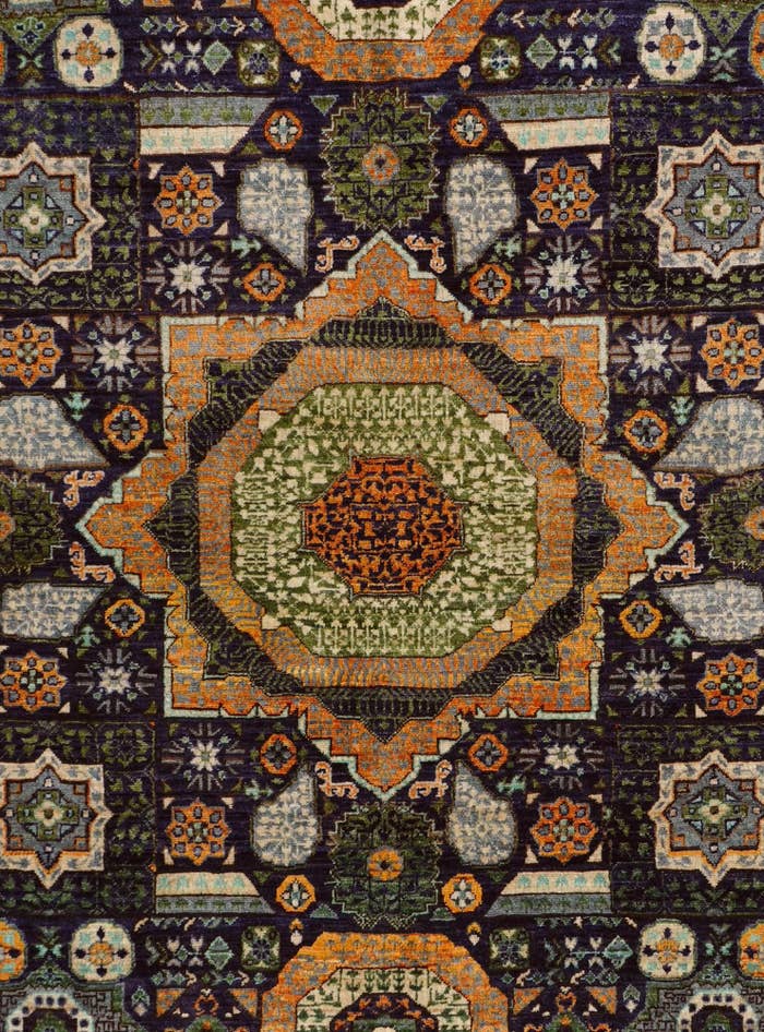 Detail image of 4' 11 x 6' 8 Hand Knotted Mamluk Ziegler Rug