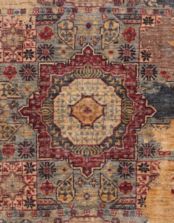 Detail image of 3' 3 x 5' Hand Knotted Mamluk Ziegler Rug