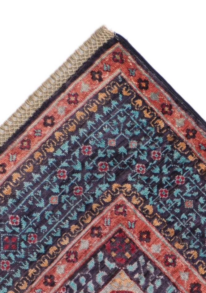 Detail image of 5' 2 x 7' 3 Hand Knotted Mamluk Ziegler Rug