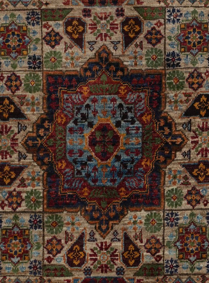 Detail image of 2' x 3' 1 Hand Knotted Mamluk Ziegler Rug