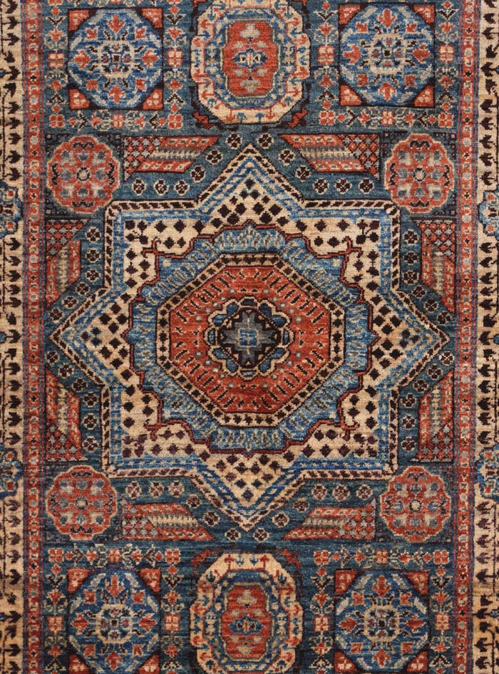 Detail image of 3' 3 x 4' 11 Hand Knotted Mamluk Ziegler Rug