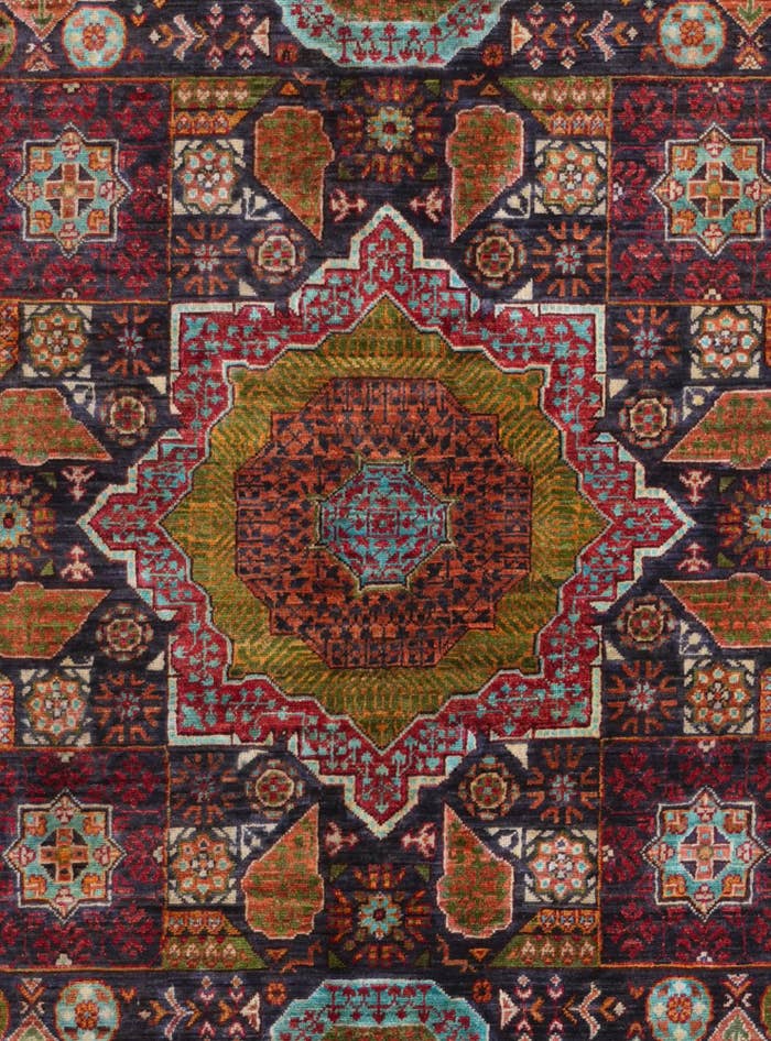 Detail image of 5' 1 x 6' 10 Hand Knotted Mamluk Ziegler Rug
