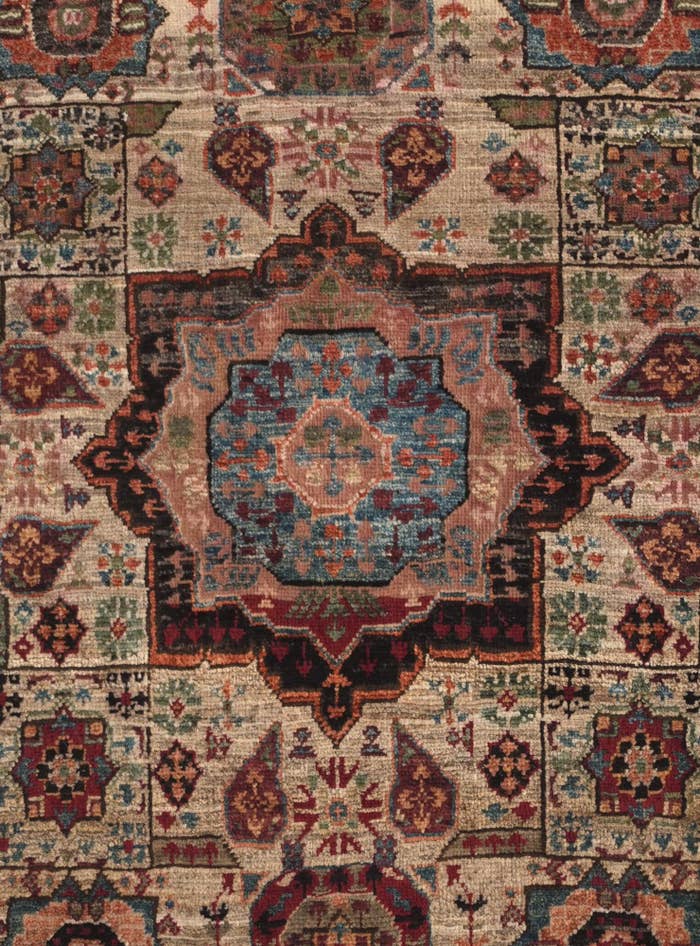 Detail image of 2' 1 x 3' Hand Knotted Mamluk Ziegler Rug