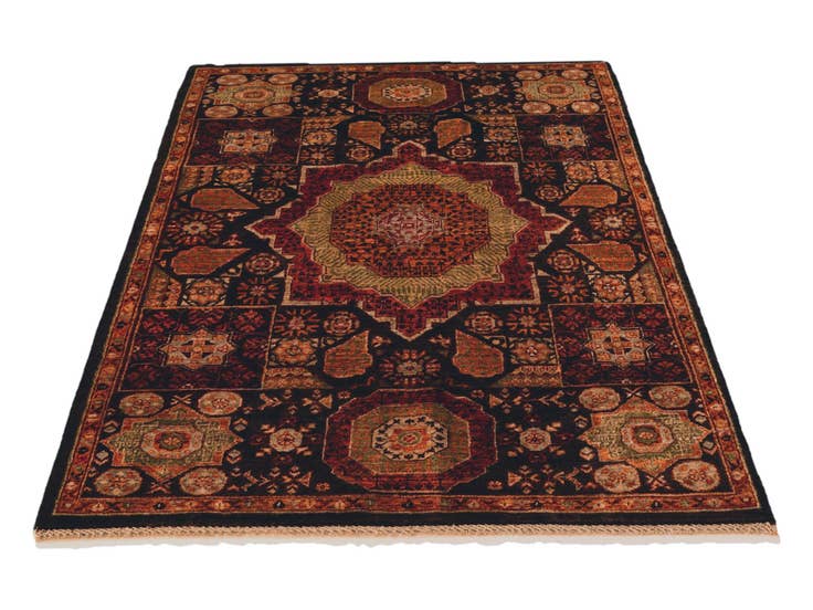 Detail image of 4' 1 x 6' Hand Knotted Mamluk Ziegler Rug