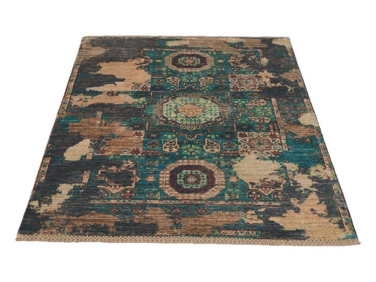 Detail image of 3' 7 x 4' 9 Hand Knotted Mamluk Ziegler Rug