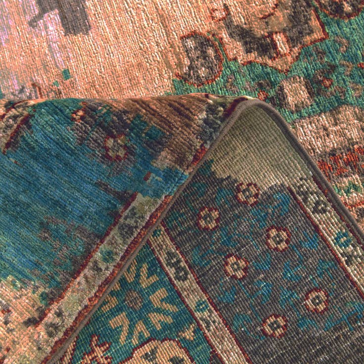 Detail image of 3' 7 x 4' 9 Hand Knotted Mamluk Ziegler Rug