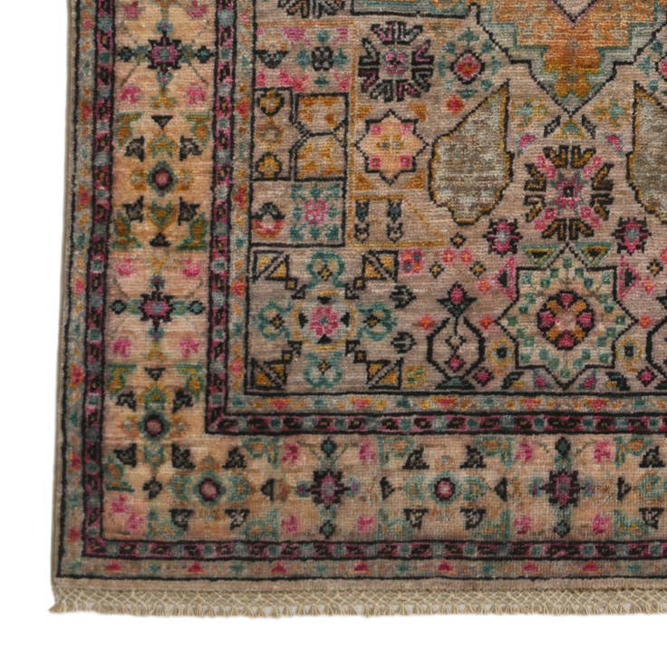 Detail image of 3' 5 x 5' Hand Knotted Mamluk Ziegler Rug