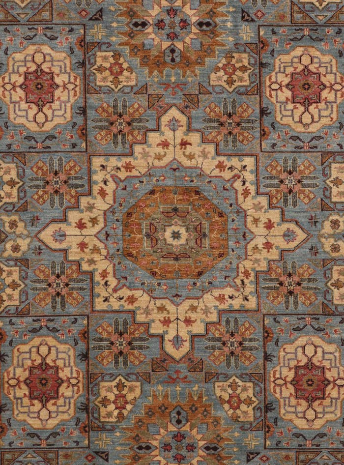 Detail image of 6' 11 x 9' 9 Hand Knotted Mamluk Ziegler Rug