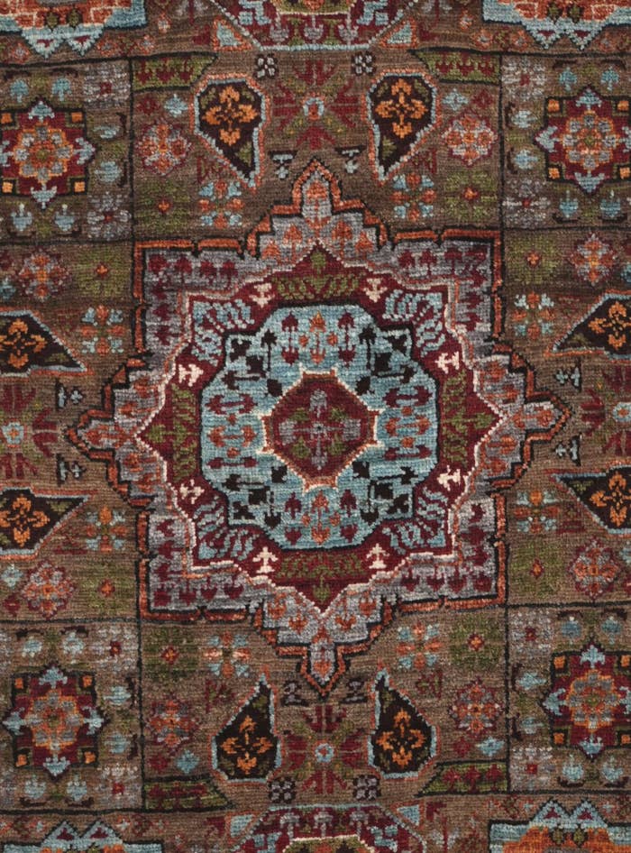 Detail image of 2' x 3' Hand Knotted Mamluk Ziegler Rug