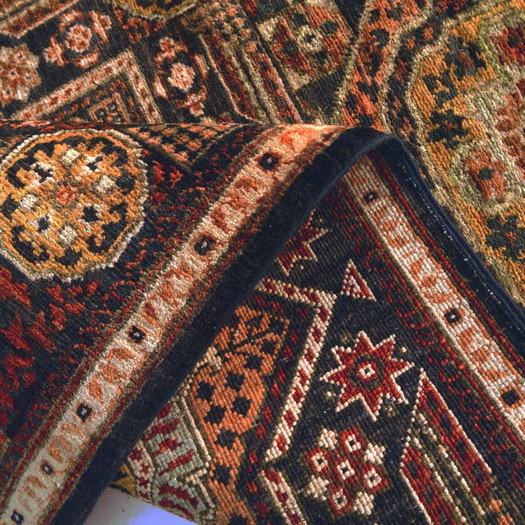 Detail image of 2' 9 x 4' Hand Knotted Mamluk Ziegler Rug