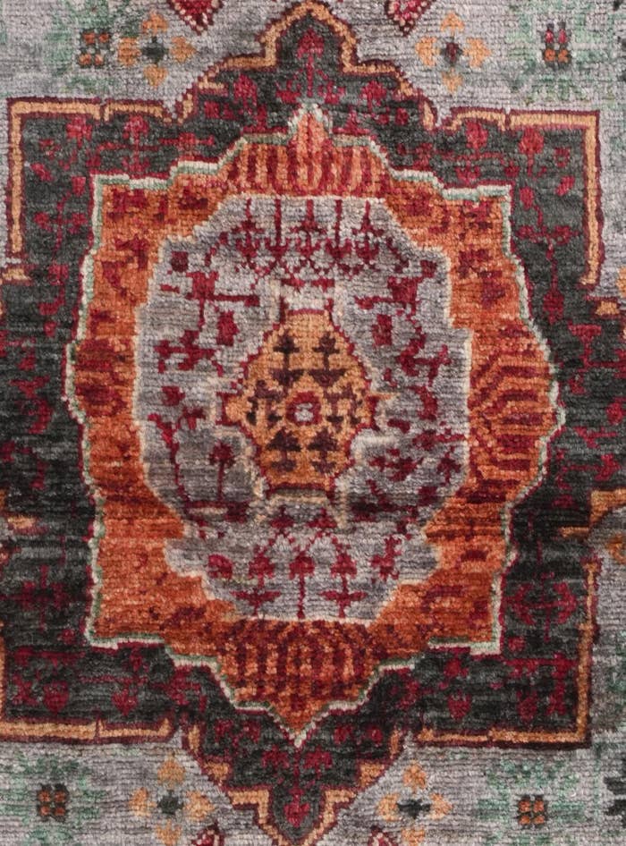 Detail image of 3' 3 x 5' Hand Knotted Mamluk Ziegler Rug