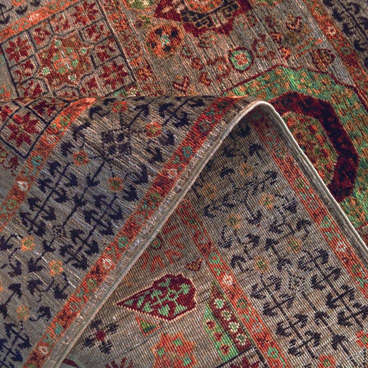 Detail image of 3' 5 x 4' 10 Hand Knotted Mamluk Ziegler Rug