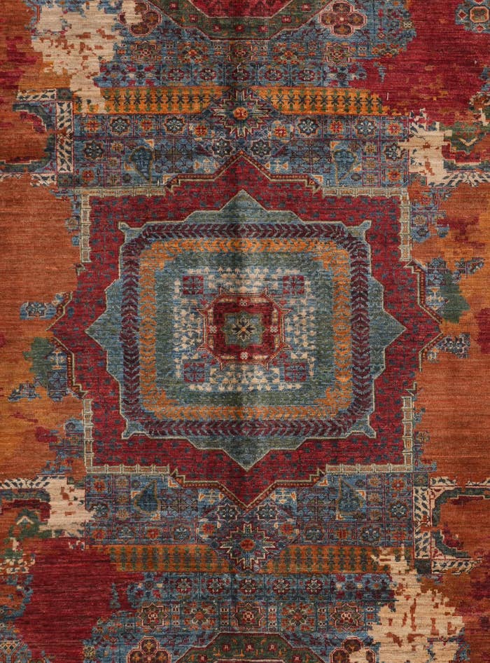 Detail image of 10' x 12' 10 Hand Knotted Mamluk Ziegler Rug