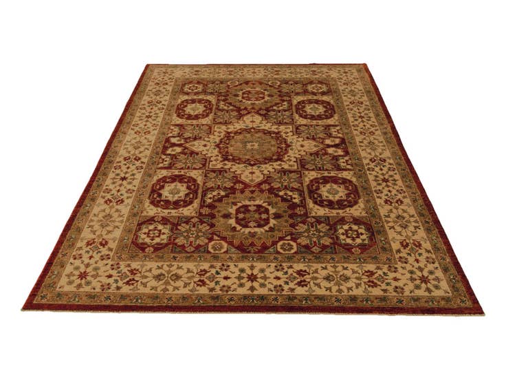 Detail image of 5' 6 x 8' Hand Knotted Mamluk Ziegler Rug