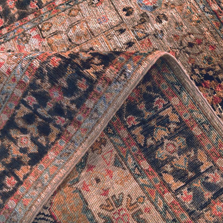 Detail image of 3' 3 x 5' 1 Hand Knotted Mamluk Ziegler Rug