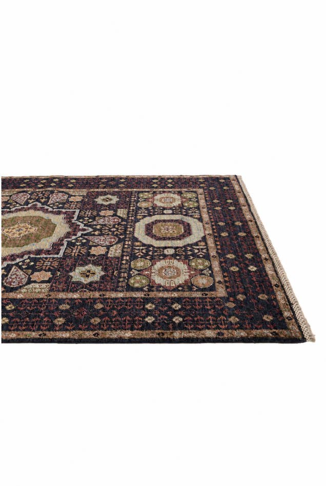 Detail image of 3' 4 x 4' 11 Hand Knotted Mamluk Ziegler Rug