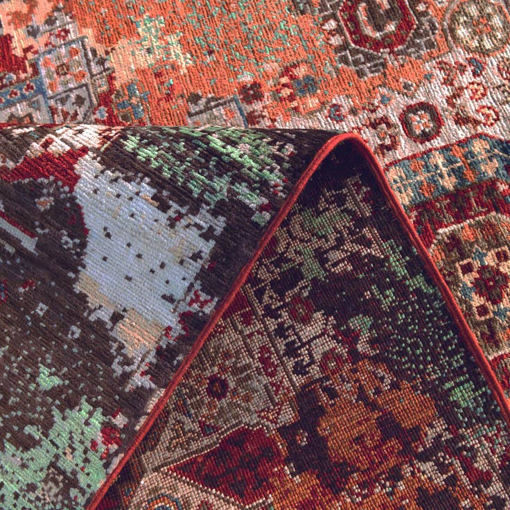 Detail image of 3' 3 x 5' 2 Hand Knotted Mamluk Ziegler Rug