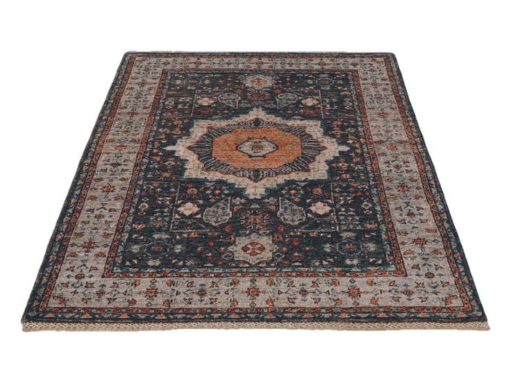 Detail image of 3' 5 x 4' 10 Hand Knotted Mamluk Ziegler Rug